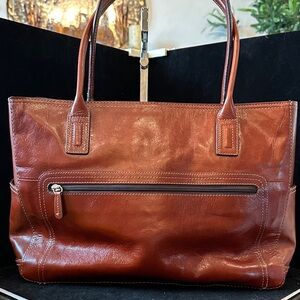 Large Fossil Vintage Brown Leather Business or Travel Tote.  Stunning